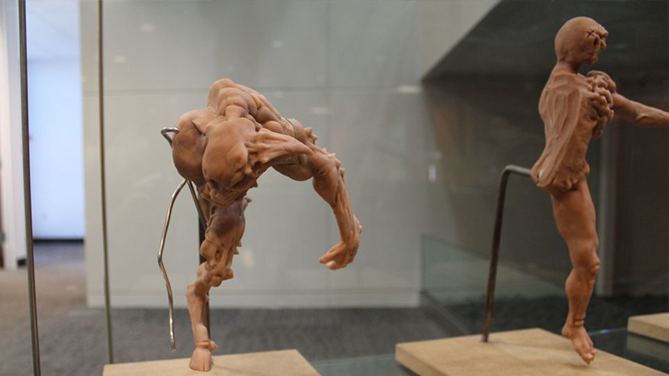 DE DOOMorabilia Clay in-body 1